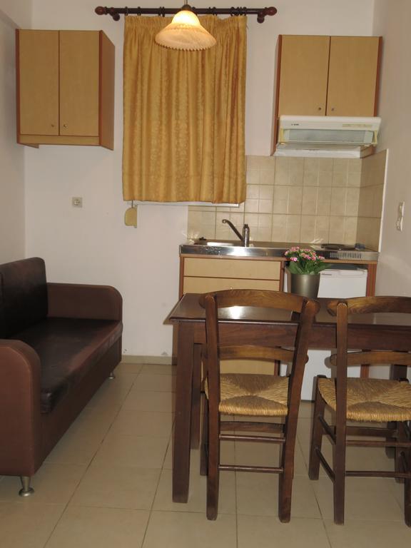 Frosso'S Apartments Kokkini Hani Bagian luar foto